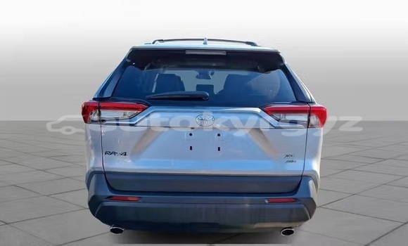 Buy Used Toyota RAV4 Silver Car in Bishkek in Bishkek Buy Used Toyota RAV4 Silver Car in Bishkek in Bishkek