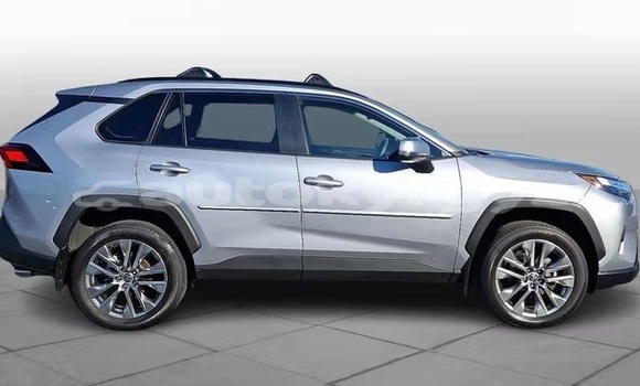 Buy Used Toyota RAV4 Silver Car in Bishkek in Bishkek Buy Used Toyota RAV4 Silver Car in Bishkek in Bishkek