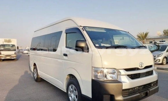 Buy Used Toyota Hiace White Car in Bishkek in Bishkek Buy Used Toyota Hiace White Car in Bishkek in Bishkek