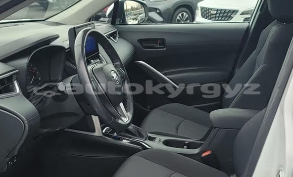 Buy Used Toyota Corolla Cross White Car in Bishkek in Bishkek Buy Used Toyota Corolla Cross White Car in Bishkek in Bishkek