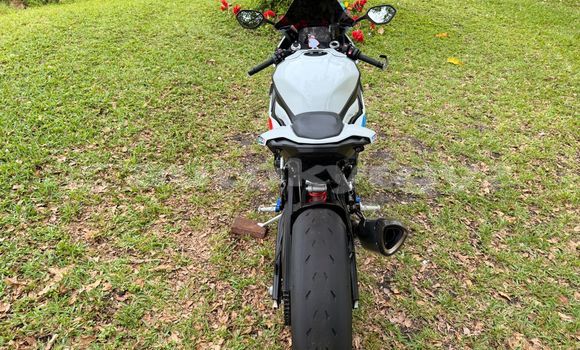 Buy Used BMW S 1000 White Bike in Ak–Bulok in Issyk-Kul Buy Used BMW S 1000 White Bike in Ak–Bulok in Issyk-Kul