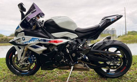 Buy Used BMW S 1000 White Bike in Ak–Bulok in Issyk-Kul Buy Used BMW S 1000 White Bike in Ak–Bulok in Issyk-Kul