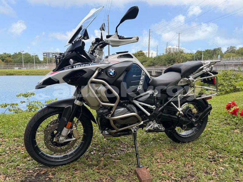 Big with watermark bmw gs issyk kul ak bulok 5704