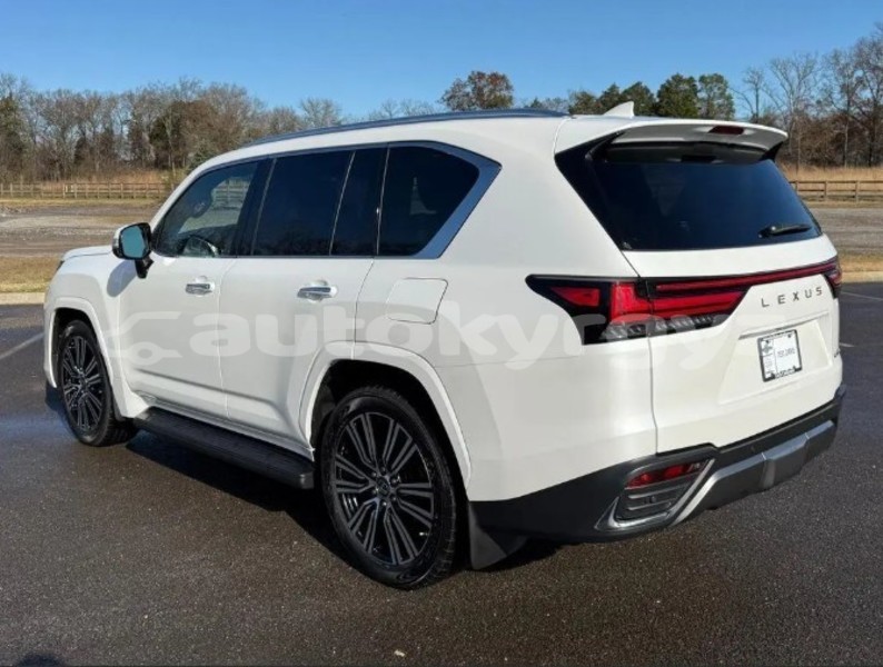 Big with watermark lexus lx chui ak suu 5724