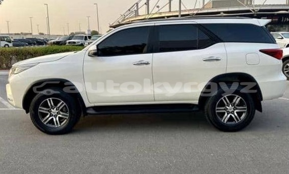 Buy Used Toyota Fortuner White Car in Bishkek in Bishkek Buy Used Toyota Fortuner White Car in Bishkek in Bishkek