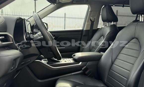 Buy Used Toyota Highlander Black Car in Bishkek in Bishkek Buy Used Toyota Highlander Black Car in Bishkek in Bishkek