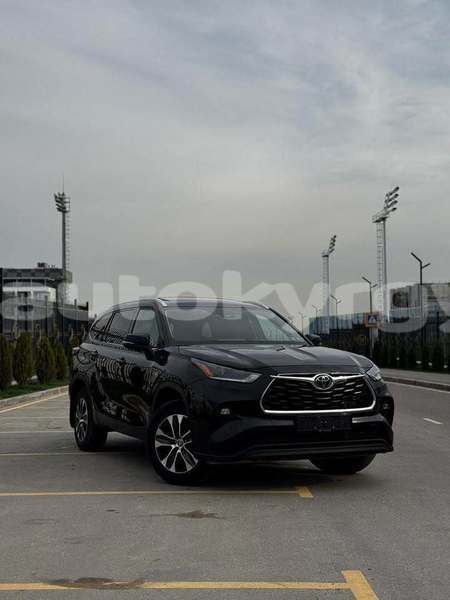 Big with watermark toyota highlander bishkek bishkek 5733
