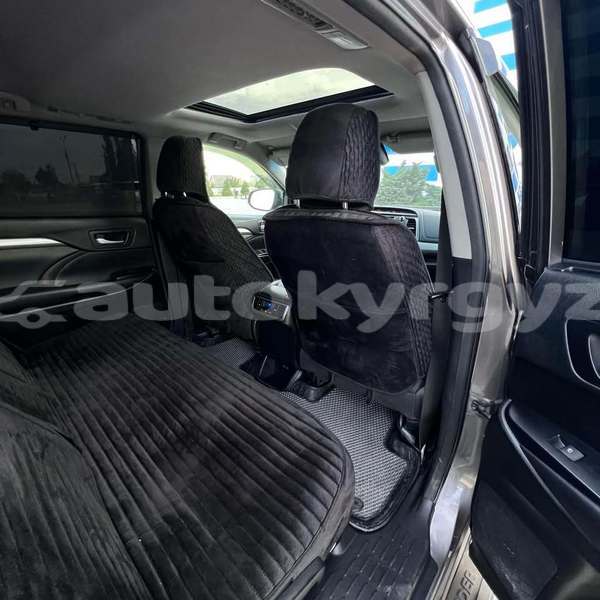 Big with watermark toyota highlander bishkek bishkek 5736
