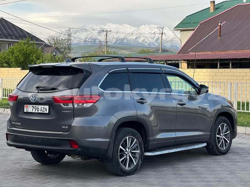 Big with watermark toyota highlander bishkek bishkek 5736