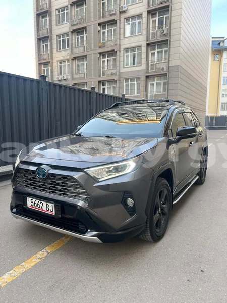 Big with watermark toyota rav4 bishkek bishkek 5737