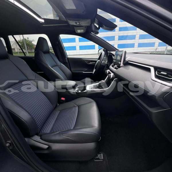 Big with watermark toyota rav4 bishkek bishkek 5743