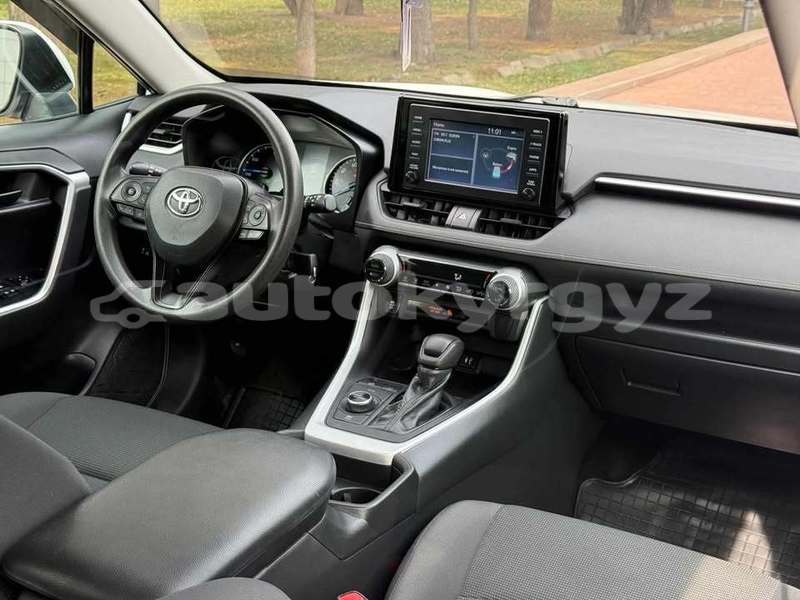 Big with watermark toyota rav4 bishkek bishkek 5747
