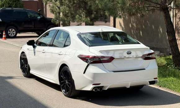 Buy Used Toyota Camry White Car in Bishkek in Bishkek Buy Used Toyota Camry White Car in Bishkek in Bishkek