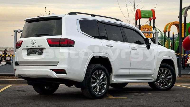 Big with watermark toyota land cruiser bishkek bishkek 5754