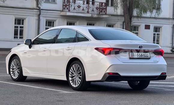 Buy Used Toyota Avalon White Car in Bishkek in Bishkek Buy Used Toyota Avalon White Car in Bishkek in Bishkek