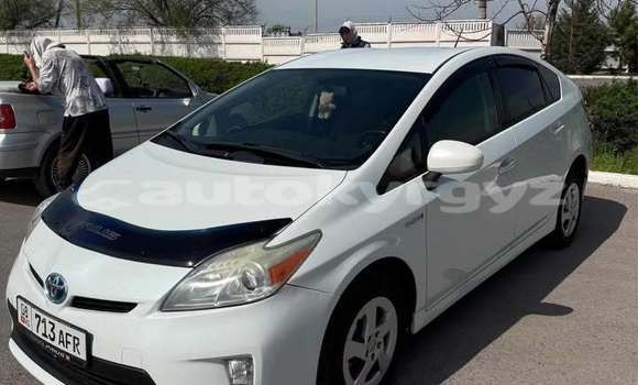 Buy Used Toyota Prius White Car in Bishkek in Bishkek Buy Used Toyota Prius White Car in Bishkek in Bishkek
