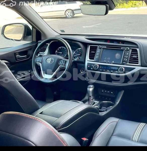 Big with watermark toyota highlander bishkek bishkek 5764