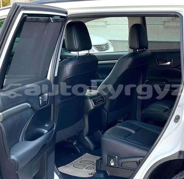 Big with watermark toyota highlander bishkek bishkek 5764