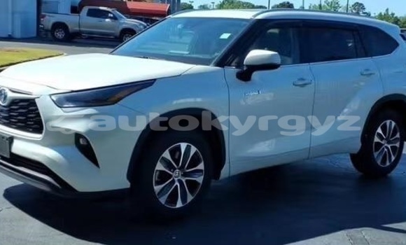 Buy Used Toyota Highlander White Car in Bishkek in Bishkek Buy Used Toyota Highlander White Car in Bishkek in Bishkek