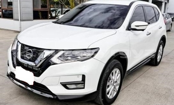 Buy Used Nissan X–Trail White Car in Bishkek in Bishkek