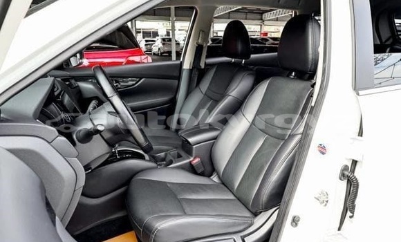 Buy Used Nissan X–Trail White Car in Bishkek in Bishkek Buy Used Nissan X–Trail White Car in Bishkek in Bishkek