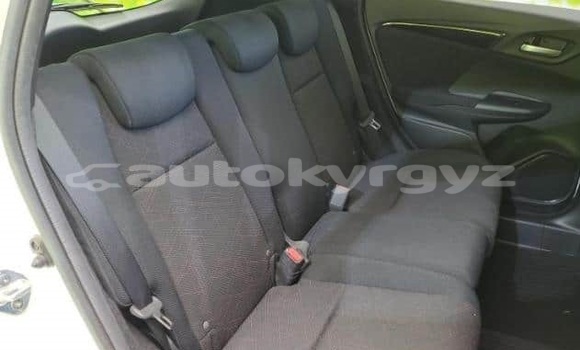 Buy Used Honda FIT White Car in Bishkek in Bishkek Buy Used Honda FIT White Car in Bishkek in Bishkek