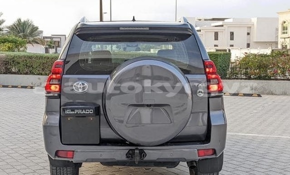 Buy Used Toyota Land Cruiser Prado White Car in Bishkek in Bishkek Buy Used Toyota Land Cruiser Prado White Car in Bishkek in Bishkek