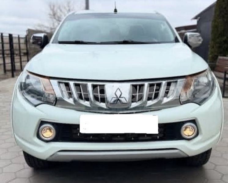 Big with watermark mitsubishi l200 bishkek bishkek 5804