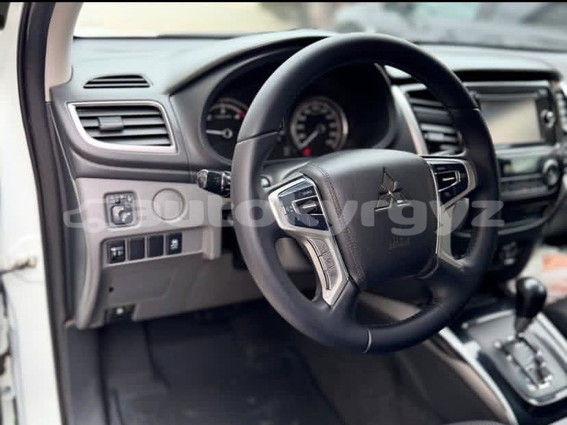 Big with watermark mitsubishi l200 bishkek bishkek 5804