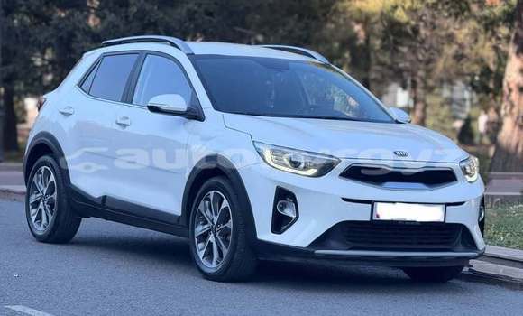 Buy Used Kia Stonic White Car in Bishkek in Bishkek Buy Used Kia Stonic White Car in Bishkek in Bishkek
