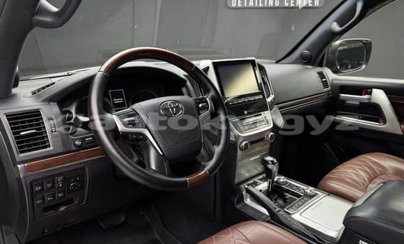 Buy Used Toyota Land Cruiser Black Car in Bishkek in Bishkek Buy Used Toyota Land Cruiser Black Car in Bishkek in Bishkek