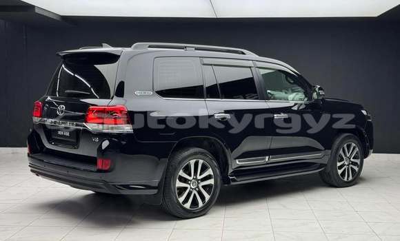 Buy Used Toyota Land Cruiser Black Car in Bishkek in Bishkek Buy Used Toyota Land Cruiser Black Car in Bishkek in Bishkek