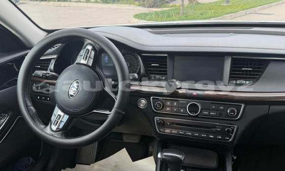 Buy Used Kia K7 White Car in Bishkek in Bishkek Buy Used Kia K7 White Car in Bishkek in Bishkek