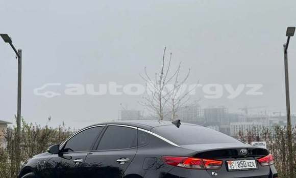 Buy Used Kia K5 White Car in Bishkek in Bishkek Buy Used Kia K5 White Car in Bishkek in Bishkek