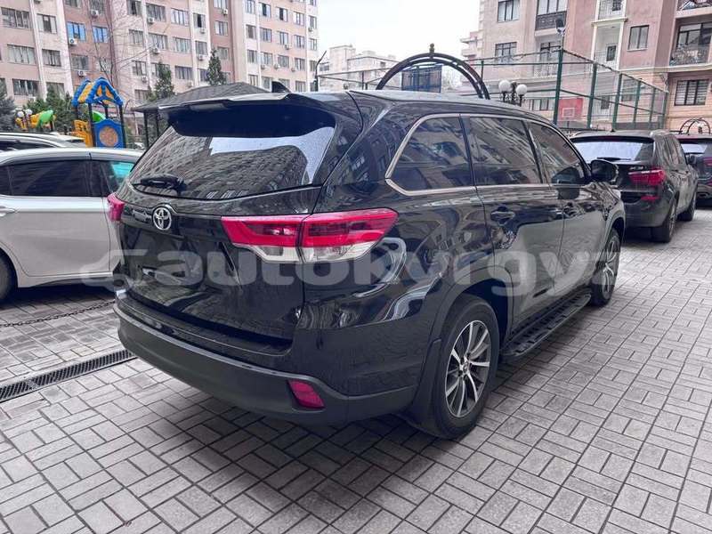 Big with watermark toyota highlander bishkek bishkek 5832