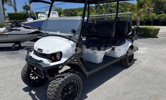 Buy New Polaris RZR Beige Bike in Ala Buka in Jalal-Abad Buy New Polaris RZR Beige Bike in Ala Buka in Jalal-Abad