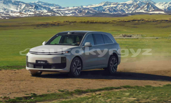 Buy New Lincoln Aviator White Car in Karakol in Issyk-Kul Buy New Lincoln Aviator White Car in Karakol in Issyk-Kul