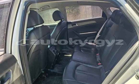 Buy Used Hyundai Sonata White Car in Bishkek in Bishkek Buy Used Hyundai Sonata White Car in Bishkek in Bishkek