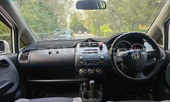 Buy Used Honda FIT White Car in Bishkek in Bishkek Buy Used Honda FIT White Car in Bishkek in Bishkek