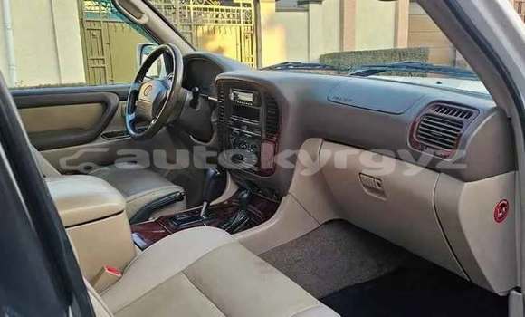 Buy Used Toyota Land Cruiser White Car in Bishkek in Bishkek Buy Used Toyota Land Cruiser White Car in Bishkek in Bishkek