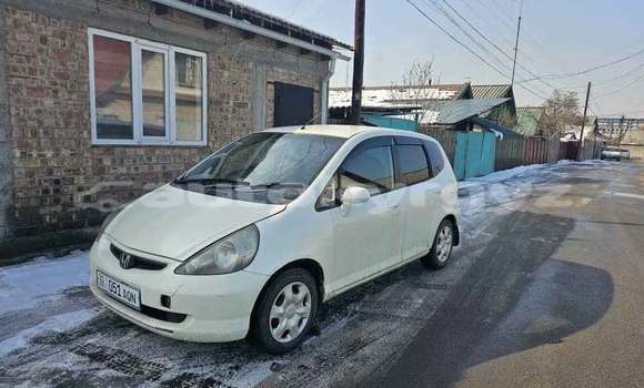 Buy Used Honda FIT White Car in Bishkek in Bishkek Buy Used Honda FIT White Car in Bishkek in Bishkek