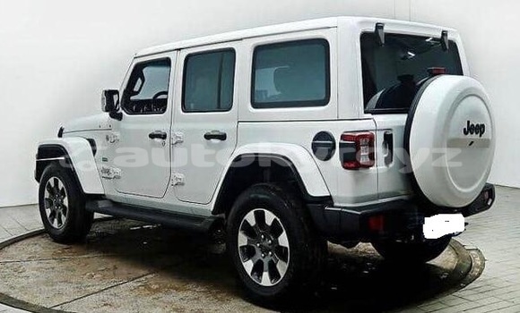 Buy Used Jeep Wrangler White Car in Bishkek in Bishkek Buy Used Jeep Wrangler White Car in Bishkek in Bishkek