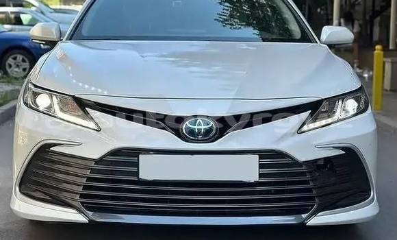 Buy Used Toyota Camry White Car in Bishkek in Bishkek