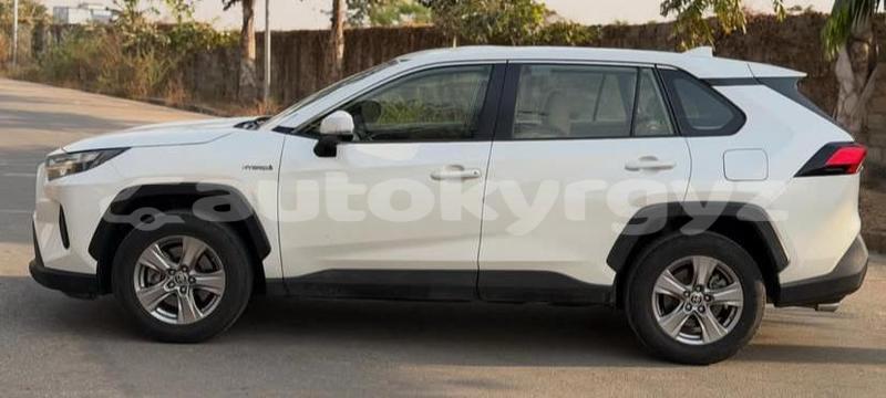 Big with watermark toyota rav4 bishkek bishkek 5946