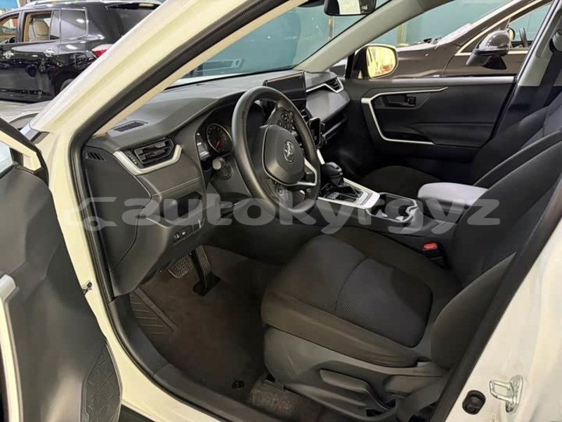Big with watermark toyota rav4 bishkek bishkek 5953