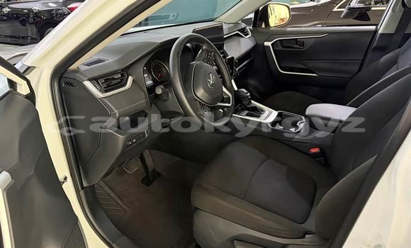 Buy Used Toyota RAV4 White Car in Bishkek in Bishkek Buy Used Toyota RAV4 White Car in Bishkek in Bishkek