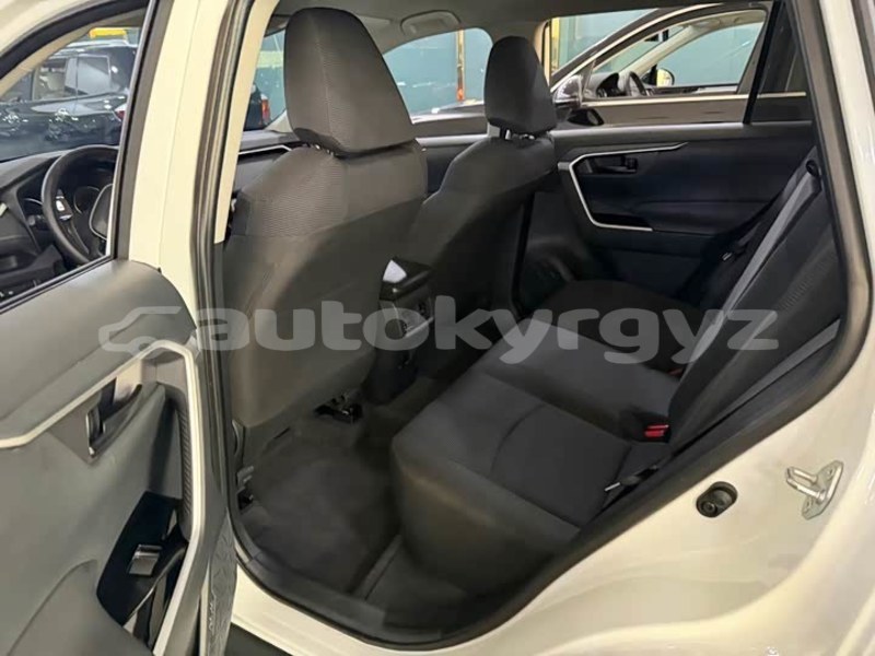 Big with watermark toyota rav4 bishkek bishkek 5953