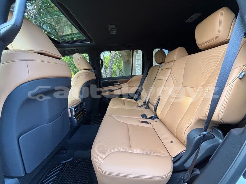 Big with watermark lexus lx naryn at bashi 5966