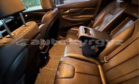 Buy Used Hyundai Santa Fe White Car in Bishkek in Bishkek Buy Used Hyundai Santa Fe White Car in Bishkek in Bishkek