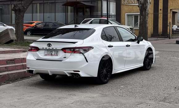 Buy Used Toyota Camry White Car in Bishkek in Bishkek Buy Used Toyota Camry White Car in Bishkek in Bishkek